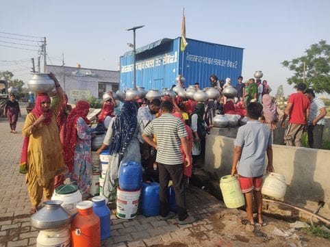 Drinking water crisis deepens in Kilajaffargarh village