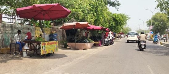Maximum temperature reached 41 degrees, minimum increased by one degree