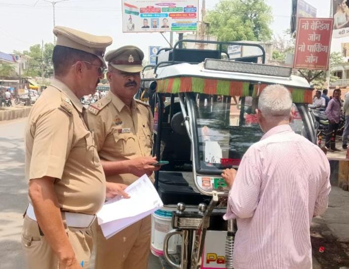 E rickshaws will run on fixed routes, names are being written