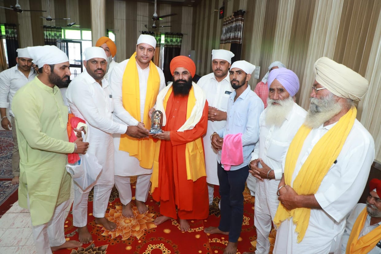 Those selling intoxicants will be fined Rs 5 lakh