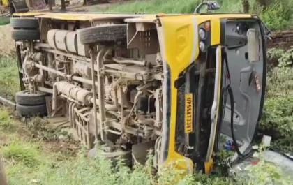 School bus falls into ditch, children and driver narrowly escape