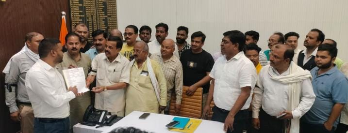 Traders mobilized to protest against the Kannauj incident