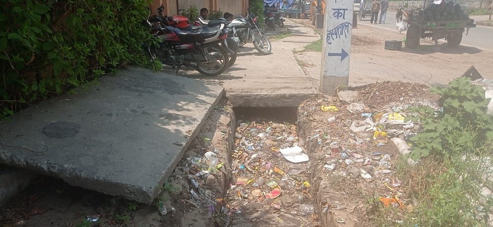 Before transfer, XEN cancelled tenders for cleaning drains