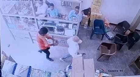 Muzaffarpur Bihar news :loot in shop 15 lakh rupees evening today muzaffarpur