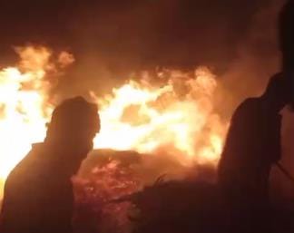 Fire broke out in the well in Rupavas village, wood burnt to ashes