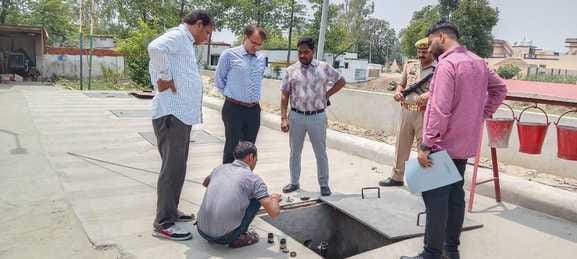 Toilets found dirty... Notice issued to three petrol pump owners