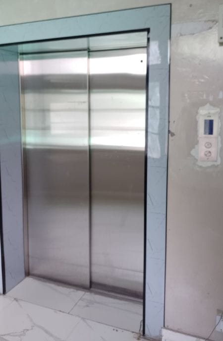 The lift in CMO office building was closed again