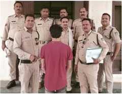 Brother and sister used to commit thefts: Police arrested brother, sister absconded