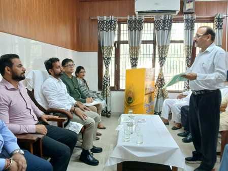 Ex-servicemen put forward the demand for martyr's memorial