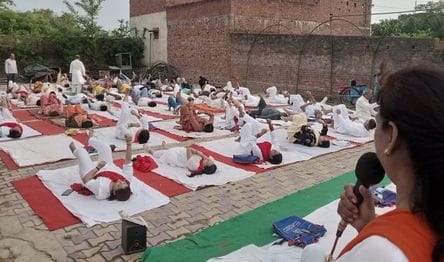 The battle against old age with yoga, the fourth camp of the Indian Yoga Institute begins