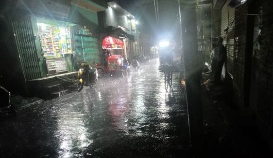 Dust storm and drizzle at night, relief from heat