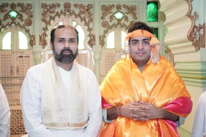 Reliance Jio chairman Akash Ambani visited Shrinathji
