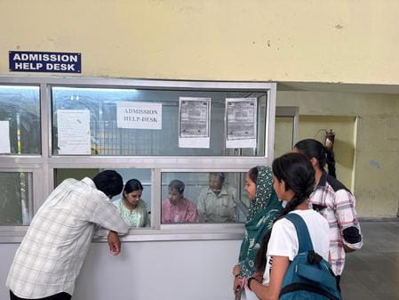 Application for admission in polytechnic institute from 27th