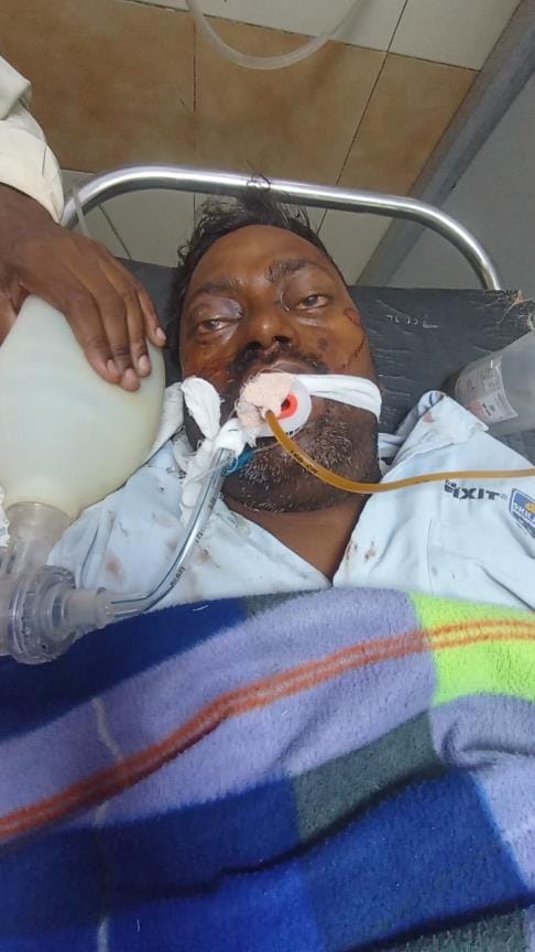 The injured youth kept writhing in pain for an hour, the ambulance did not arrive
