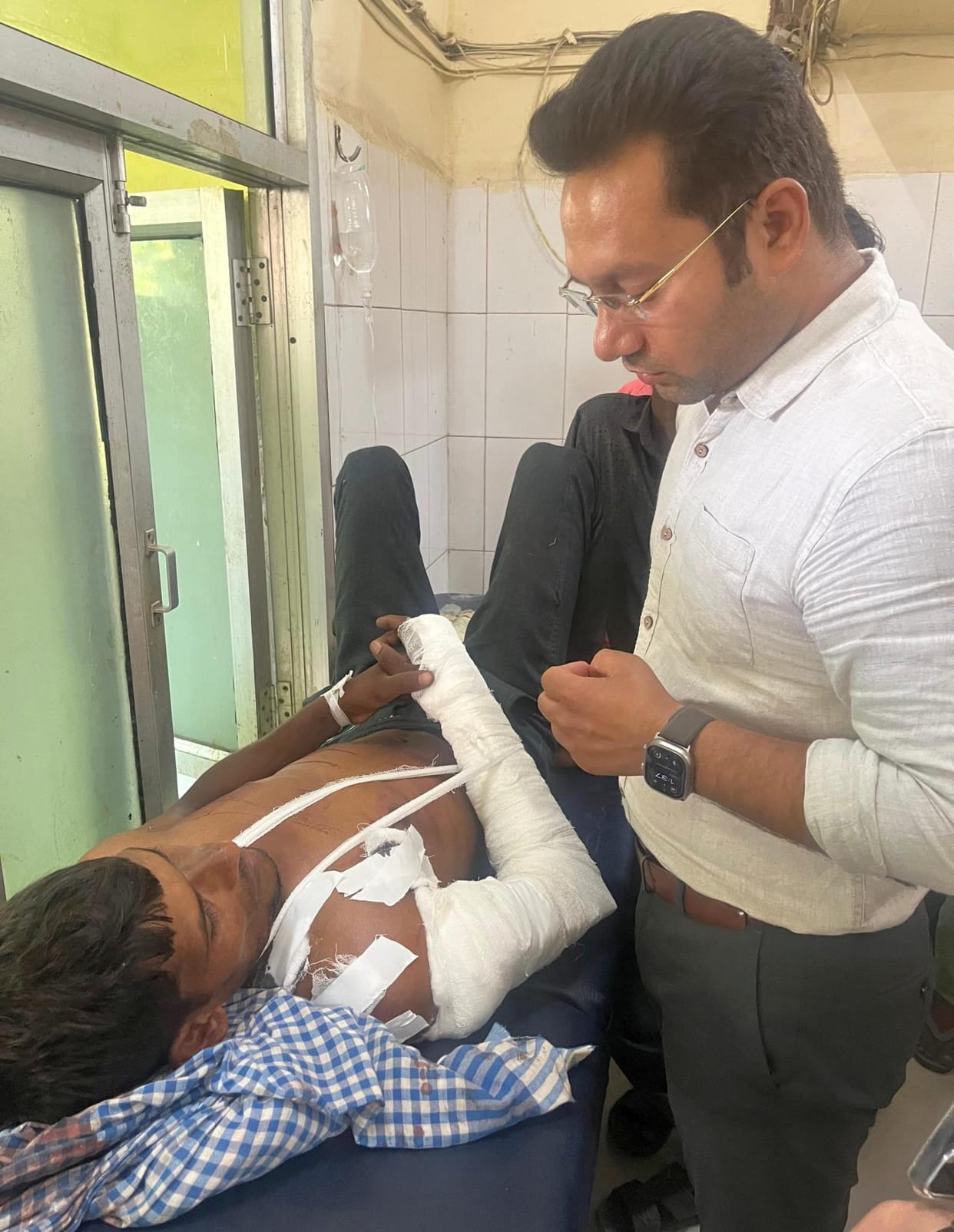 A farmer working in the field was attacked by a tiger