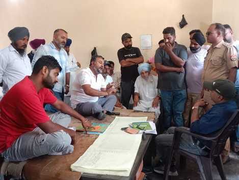 Electricity system could not be improved, villagers surrounded JE