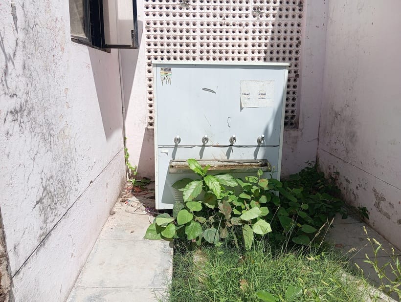 X-ray machine is not working in CHC Ramiyabehad since last six months, patients are troubled