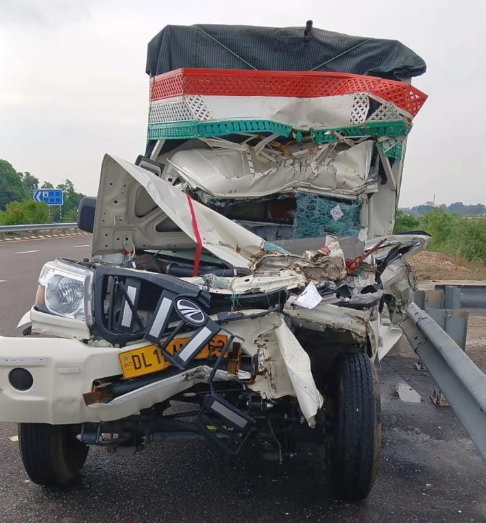 Pickup collides with truck on Purvanchal Expressway, two injured