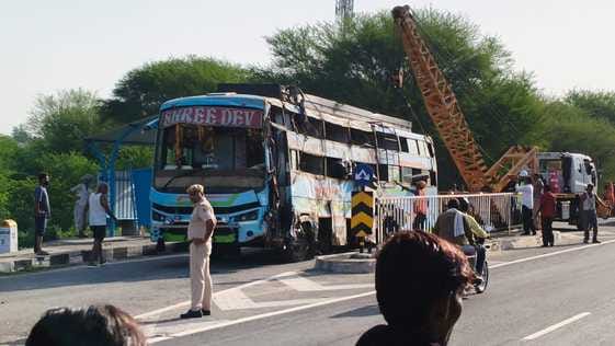 Rajsamand News: Sleeper bus overturned after losing control, 3 killed, 15 injured in the accident
