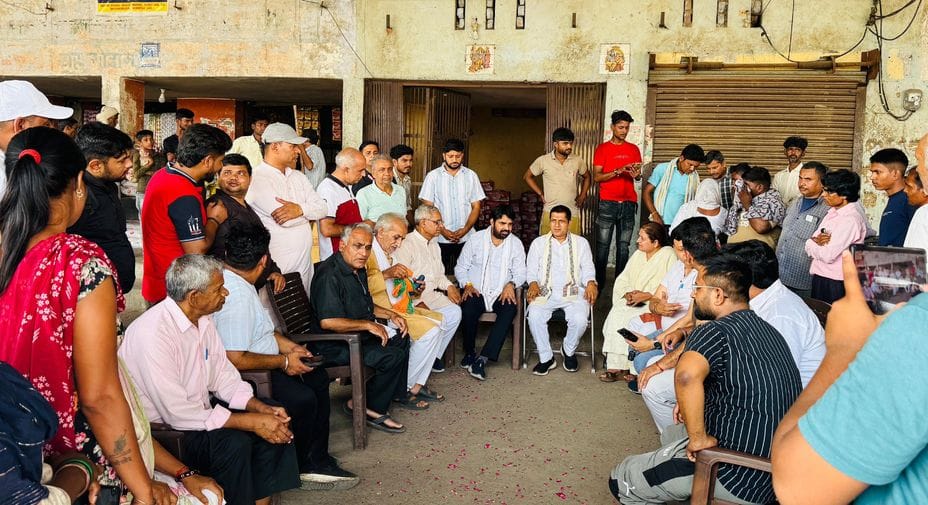 BJP organised a special meeting to connect citizens of Bihar origin