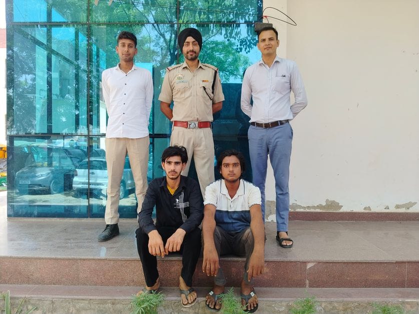 Two more accused arrested in case of cheating of 90 thousand rupees