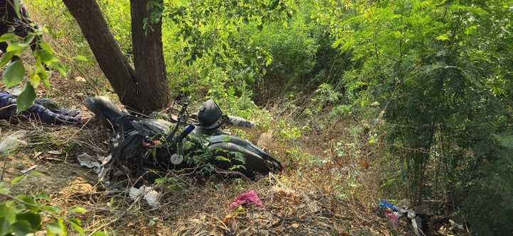 Father and son returning from relatives died in an accident