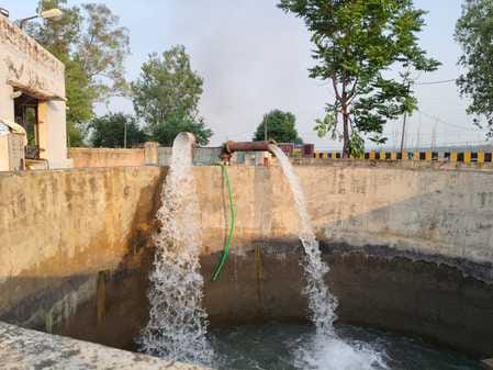 People are troubled by the shortage of drinking water