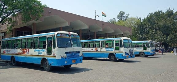 150 rural roads affected by 78 residents in rally