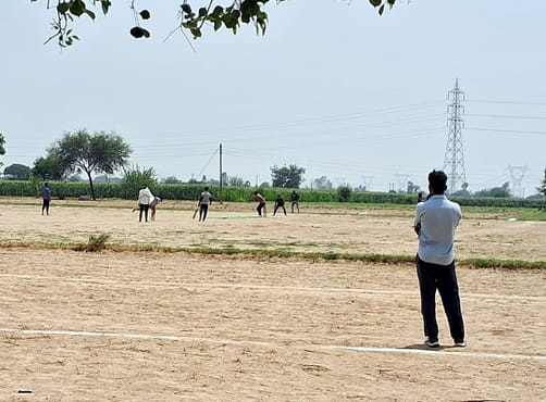 Ikh Kheda reached the semi-finals after winning by seven wickets