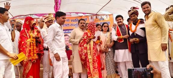 32 couples got united in a mass marriage