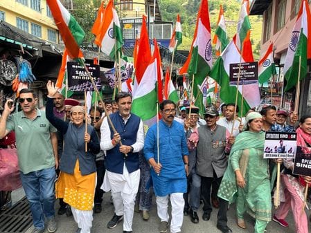 Tiranga Yatra taken out in Jubbal-Kotkhai on the success of Operation Sindoor