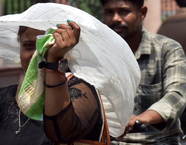 Heat wave, temperature crosses 38 degree Celsius