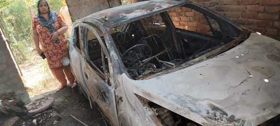 Fire broke out in the shed, the Alto car parked inside was burnt to ashes