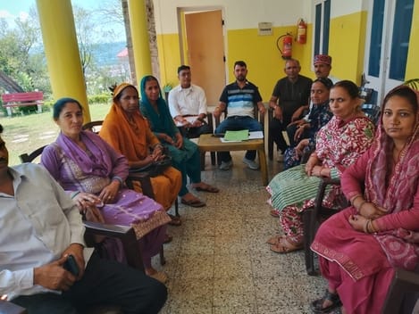 32 part-time water carriers of the district should be regularized