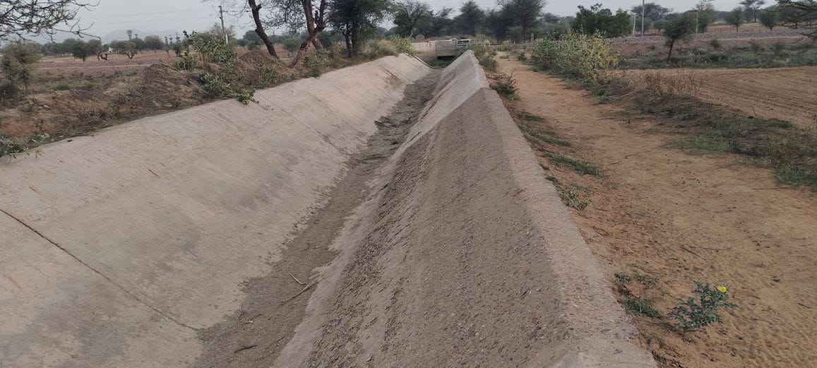 Problem... Drinking water crisis deepens in Satnali due to non-availability of canal water