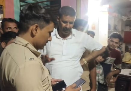 The people of Devdhar village opened a front against those selling narcotics