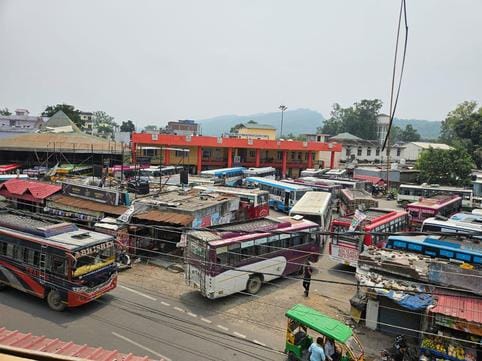old bnuilding making problem in ponta bus stand