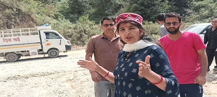 Kasan Panchayat opened front against culvert