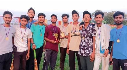 Sampurnanagar Junior won the final by defeating Moraniya Gandhi Nagar