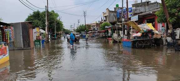 Waterlogging in many places in Baheri due to rain