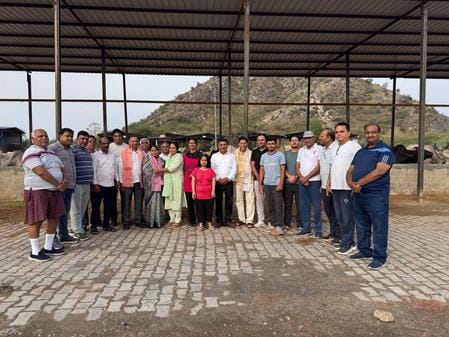 Green vegetable savamani organized in Nandi orphan cow shelter