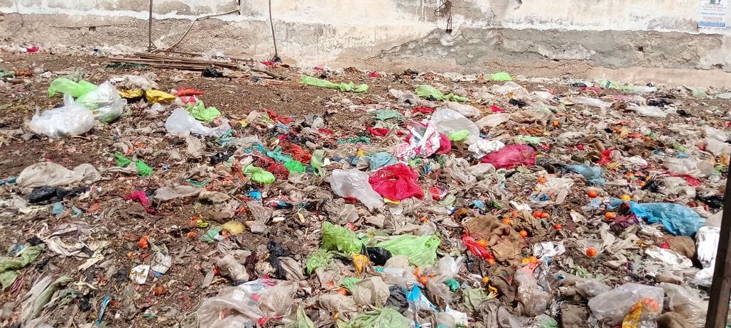 Traders and customers are troubled due to foul smell in the market throughout the day