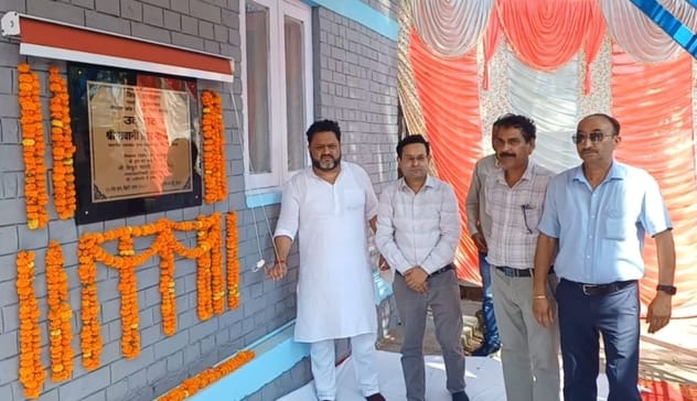 Fatehpur got the gift of Plastic Management Unit and Citizen Library
