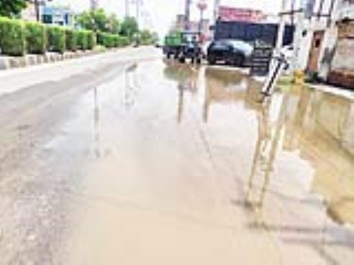 Learn a lesson, officials... because this is just a trailer.. the picture is still pending, the system's preparations have been exposed before the monsoon.