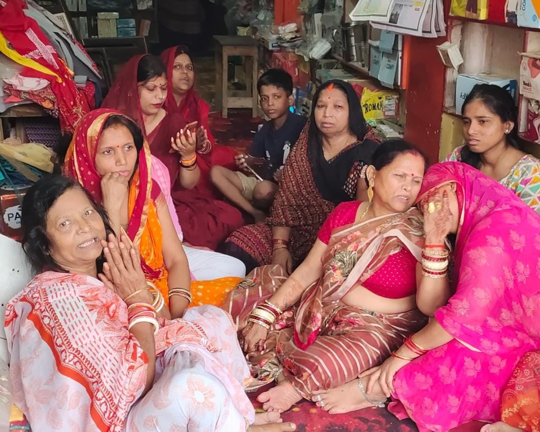 Palpur village is in grief due to the death of three people of the same family