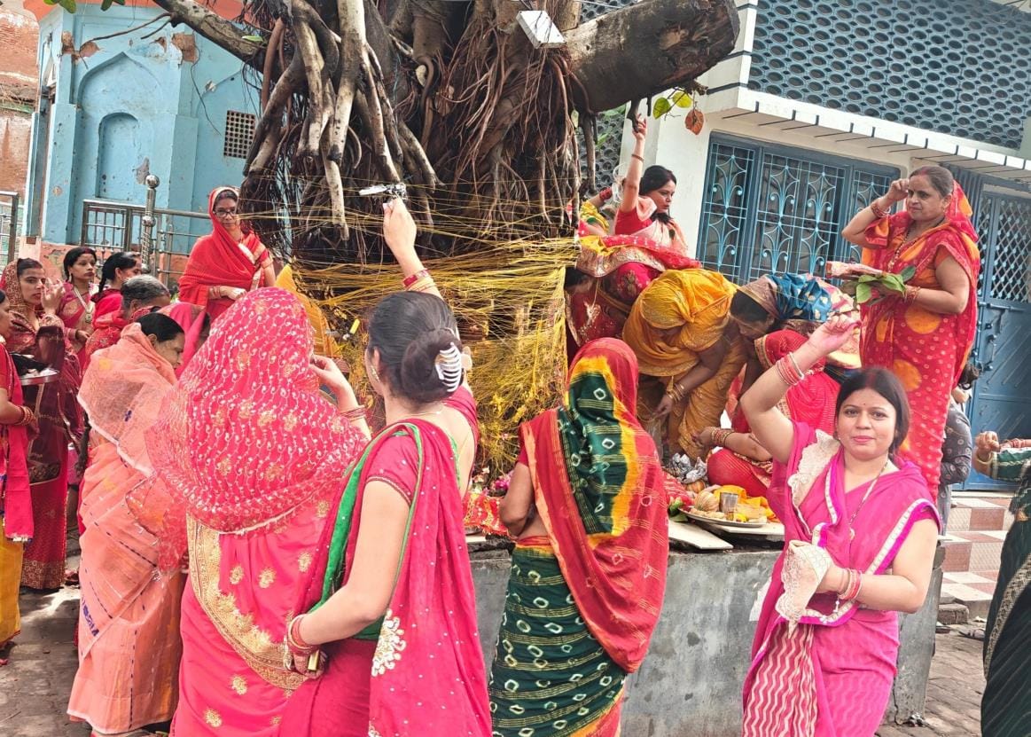 By worshipping Vat Savitri, married women prayed for a long life of their husbands