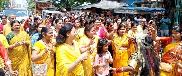 Jyotirlinga was consecrated with great pomp by taking out a procession