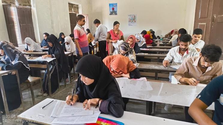 1194 candidates appeared in Avadh University and Autonomous College exams