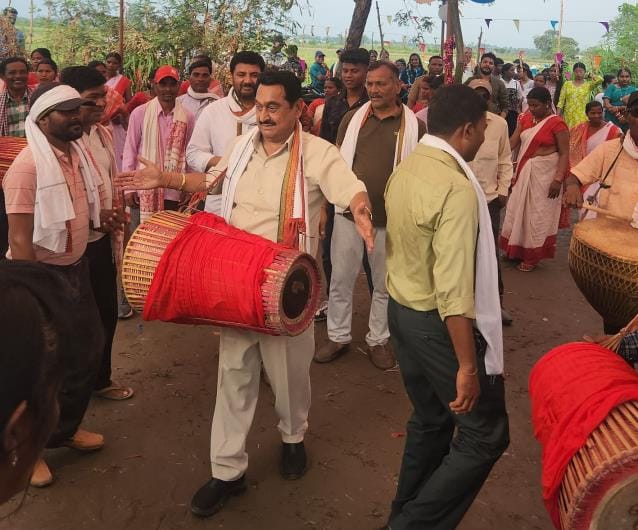 Behad participated in Sarhul Puja of tribal society