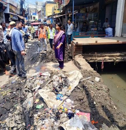 kasganj news cleaning sewerage